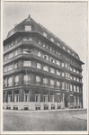 711214 Reclameprentbriefkaart van het Domhotel, Westerstraat 2 te Utrecht, met een foto van het hotel op de hoek met de ...
